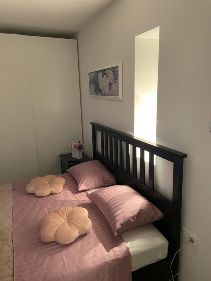 Amore Apatmani Celina Esterno foto